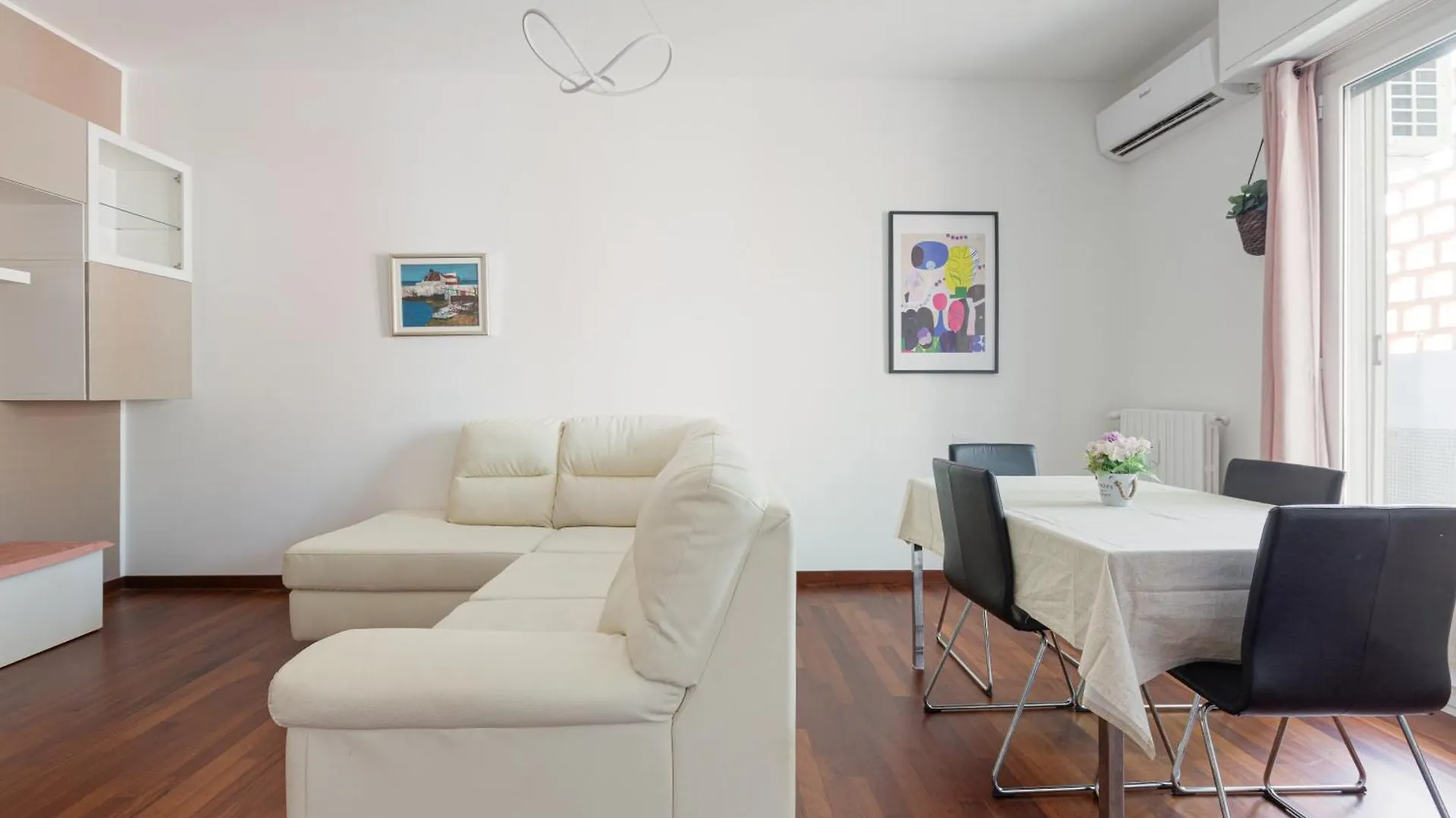 Lorenteggio Gelsomini Cozy Apartment Milano