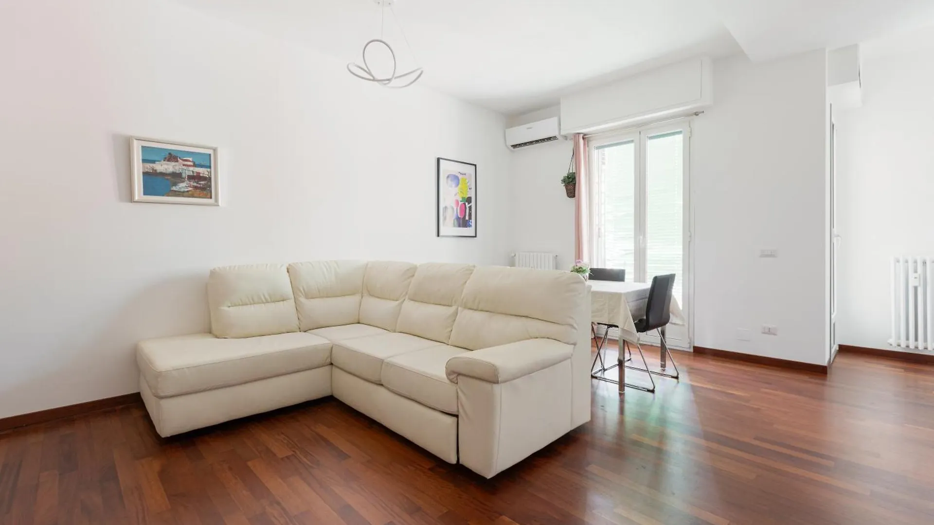 Lorenteggio Gelsomini Cozy Apartment Milan Italy
