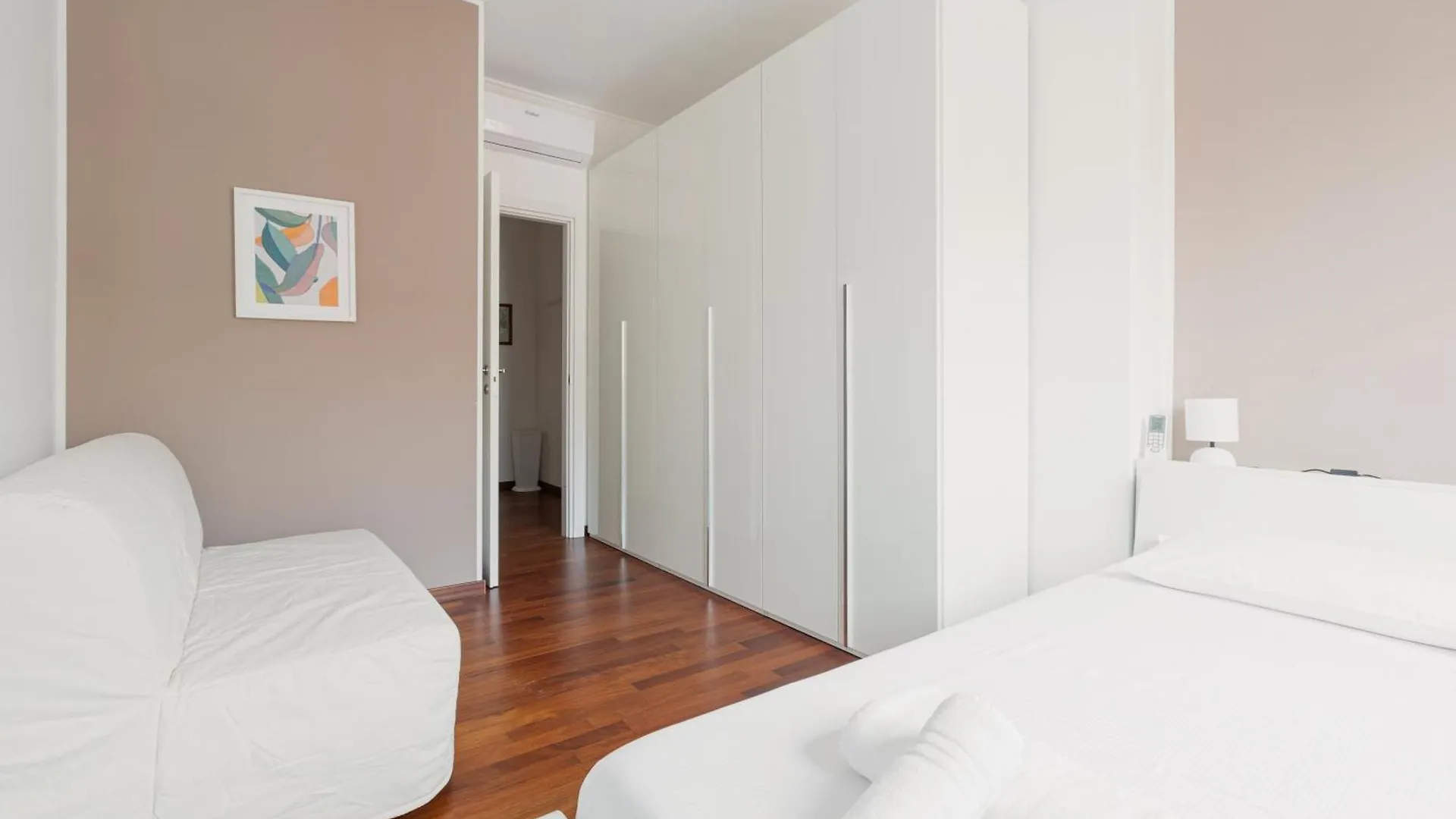 Lorenteggio Gelsomini Cozy Apartment Milan